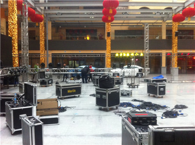 北京朝陽舞臺(tái)設(shè)備租賃公司|朝陽區(qū)舞臺(tái)背景板搭建公司_周邊服務(wù)欄目